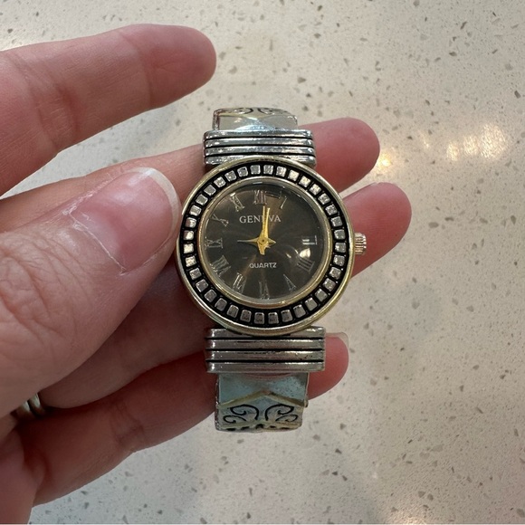 Geneva Black and Silver Quartz Watch - Picture 1 of 5